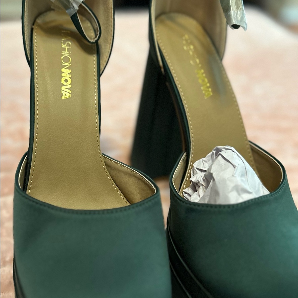 Fashion Nova Classic Dark Green Heels